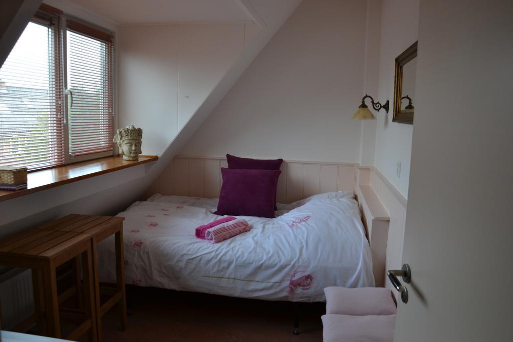 B&B Macbed Checkin-Time 1700-1800 Or Request Before You Book Alkmaar Room photo