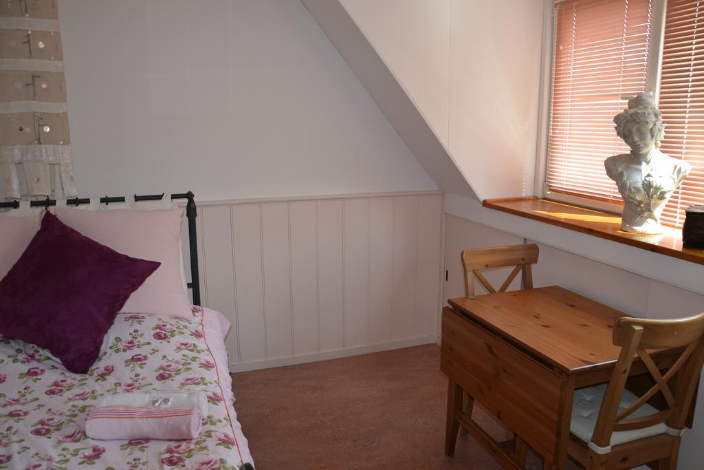B&B Macbed Checkin-Time 1700-1800 Or Request Before You Book Alkmaar Room photo